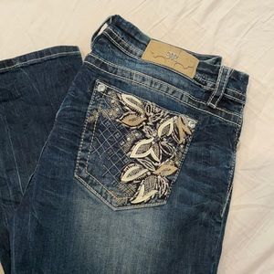 Miss me mid rise easy crop jeans size 31